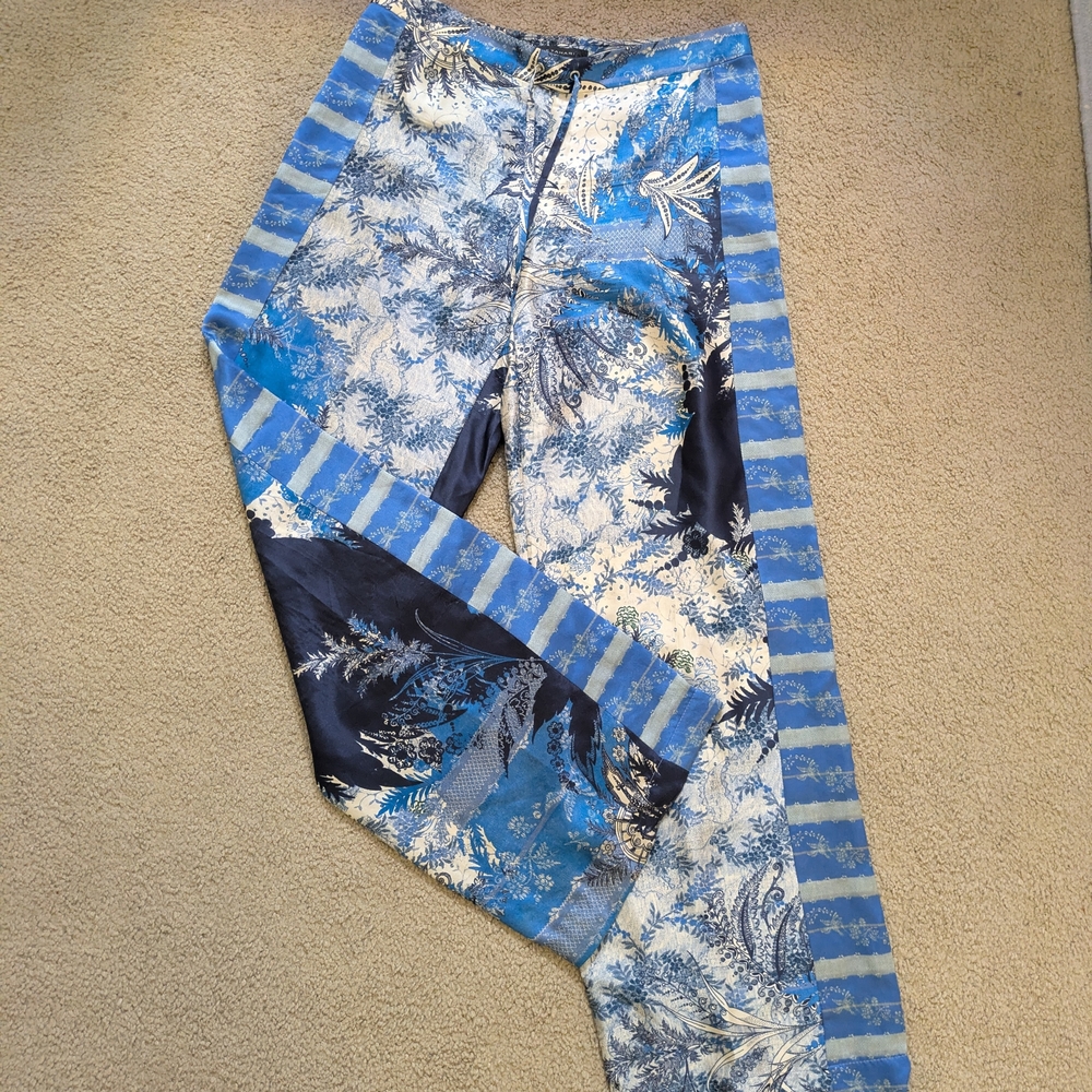 Elie Tahari Blue and Cream Patterned Silk Pants - Picture 2 of 9